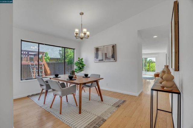110 Dogwood Ln, Vallejo, CA 94591