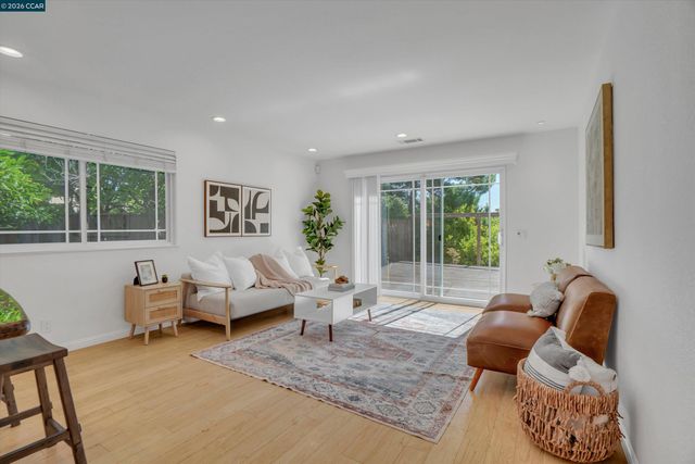 110 Dogwood Ln, Vallejo, CA 94591