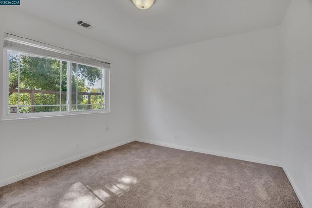 110 Dogwood Ln, Vallejo, CA 94591