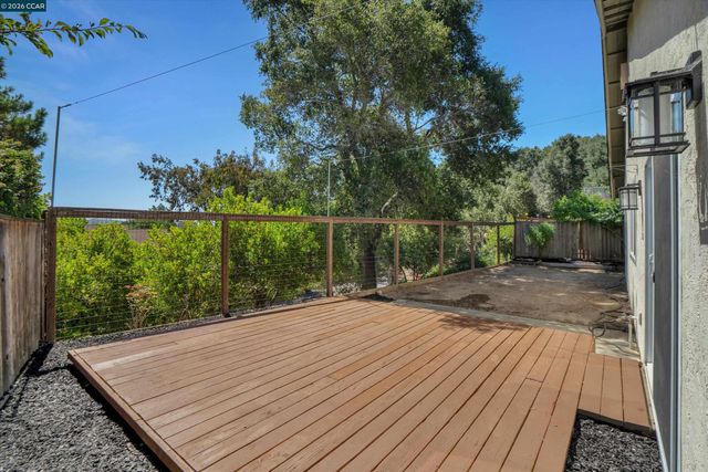110 Dogwood Ln, Vallejo, CA 94591