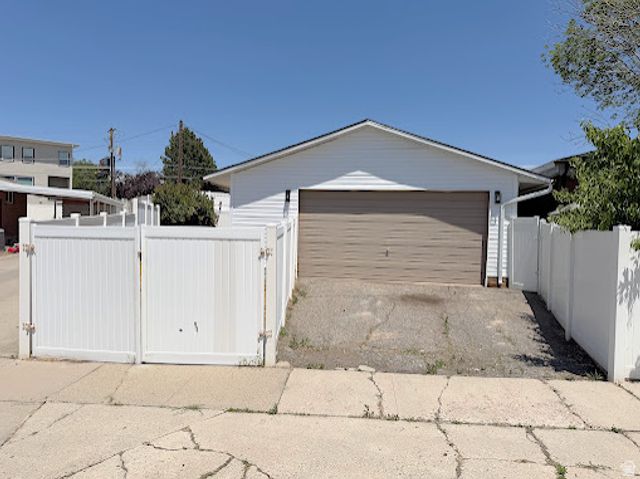 1569 E LANEBROOK CIR, Salt Lake City, UT 84124