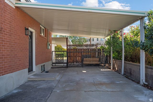 1569 E LANEBROOK CIR, Salt Lake City, UT 84124