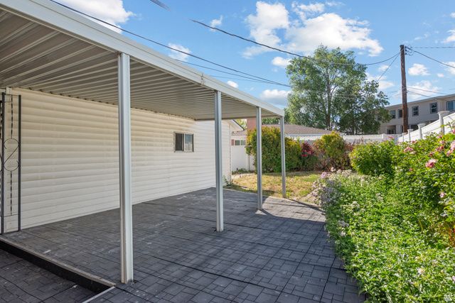 1569 E LANEBROOK CIR, Salt Lake City, UT 84124