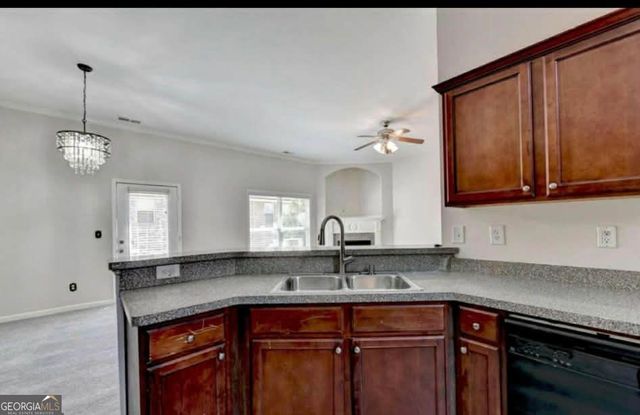 233 Greenview Lane, Lawrenceville, GA 30046