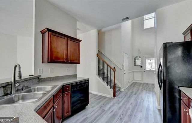 233 Greenview Lane, Lawrenceville, GA 30046