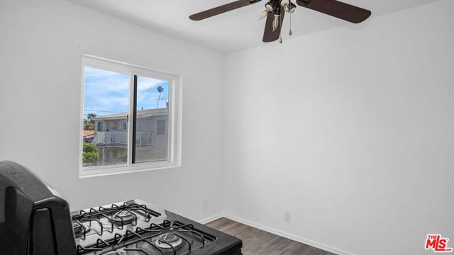 1423 Martin Luther King Jr Avenue 3, Long Beach, CA 90813