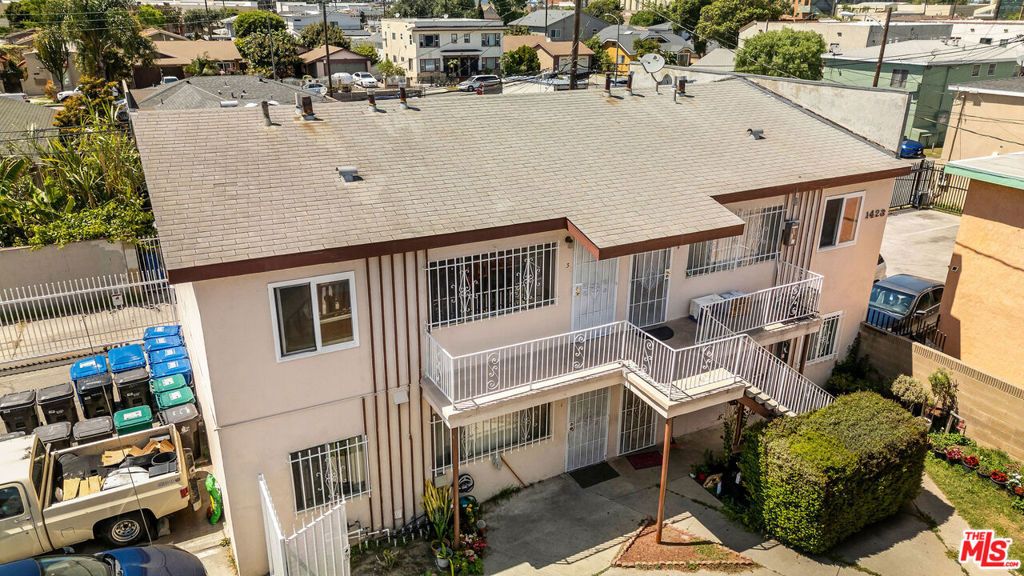 1423 Martin Luther King Jr Avenue 3, Long Beach, CA 90813
