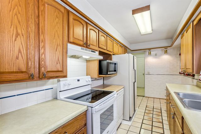 1908 S Wichita St, Wichita, KS 67213