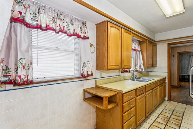 1908 S Wichita St, Wichita, KS 67213