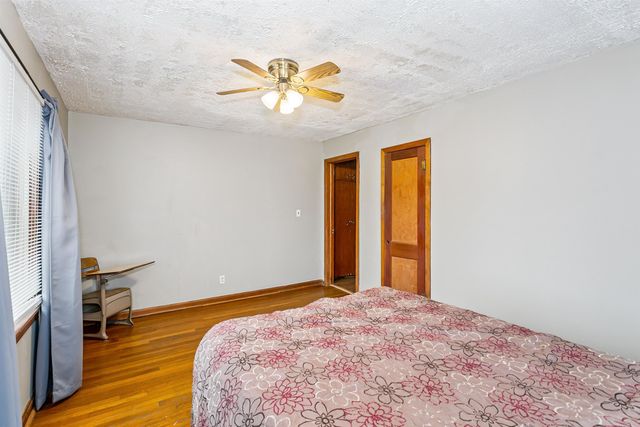 1908 S Wichita St, Wichita, KS 67213