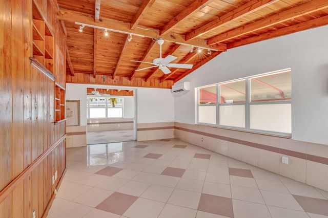 140 25 Gardenia Street, Plantation Key, FL 33070