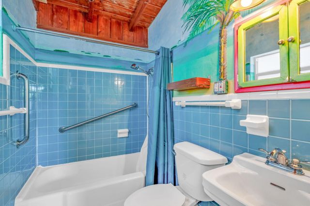 140 25 Gardenia Street, Plantation Key, FL 33070