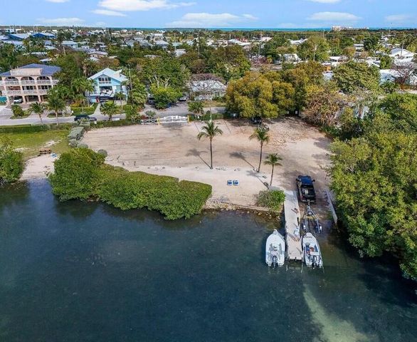 140 25 Gardenia Street, Plantation Key, FL 33070