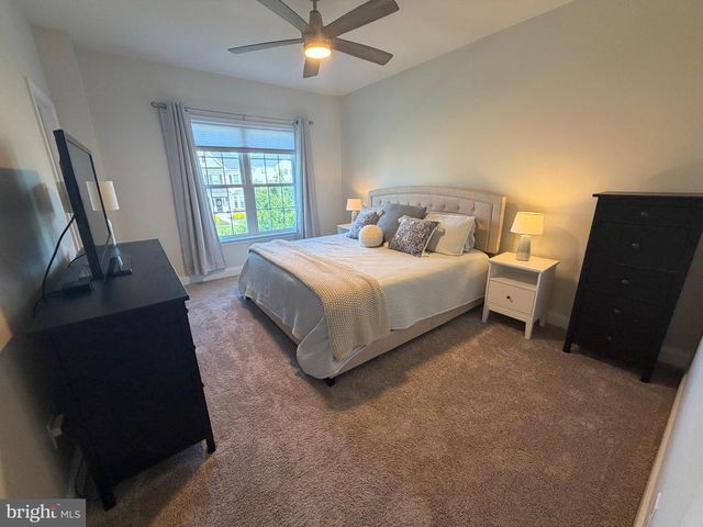 1012 IRON WORKS RD, Phoenixville, PA 19460