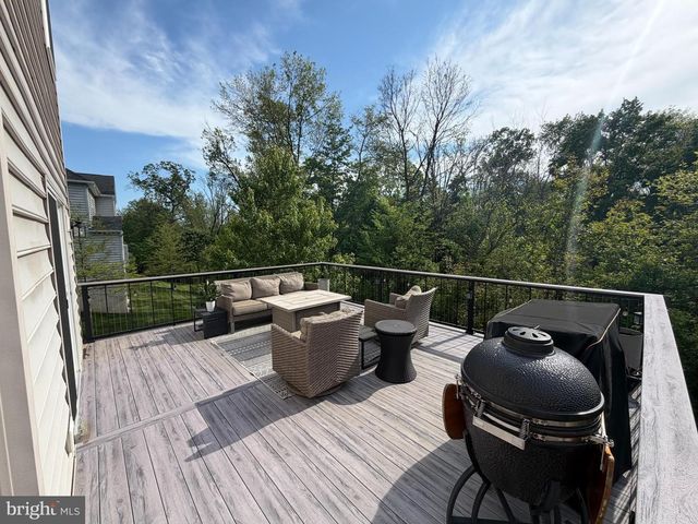 1012 IRON WORKS RD, Phoenixville, PA 19460
