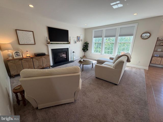 1012 IRON WORKS RD, Phoenixville, PA 19460