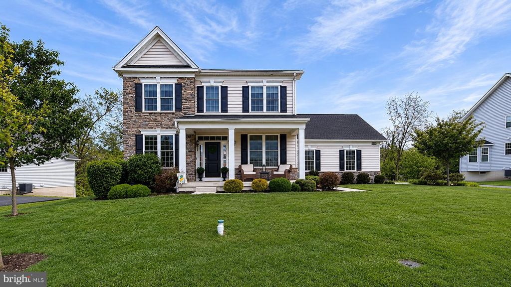 1012 IRON WORKS RD, Phoenixville, PA 19460