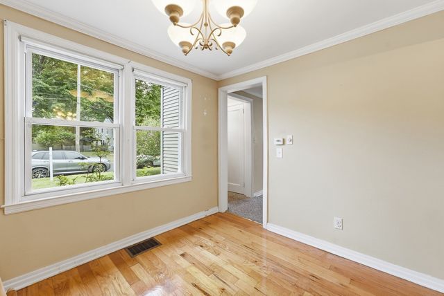 76 Fenway Dr., Springfield, MA 01119