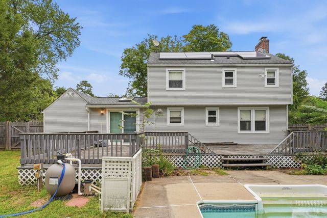 76 Fenway Dr., Springfield, MA 01119