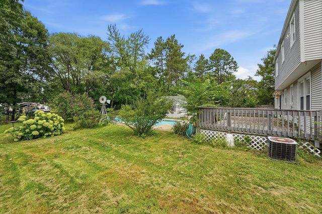 76 Fenway Dr., Springfield, MA 01119