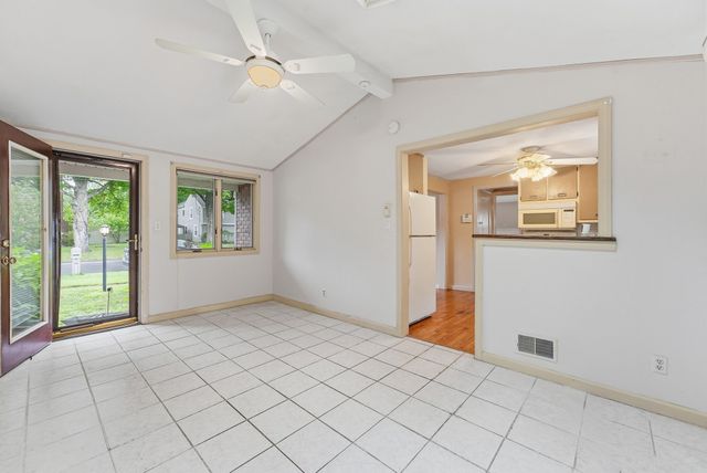 76 Fenway Dr., Springfield, MA 01119