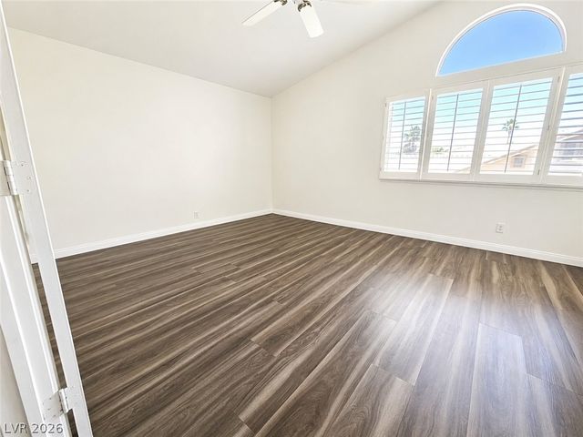 940 Cedarcliff Avenue, Las Vegas, NV 89123