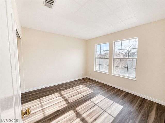 940 Cedarcliff Avenue, Las Vegas, NV 89123
