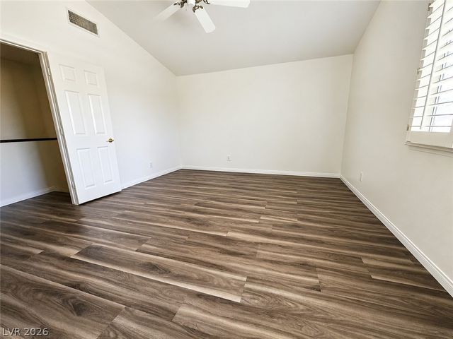 940 Cedarcliff Avenue, Las Vegas, NV 89123