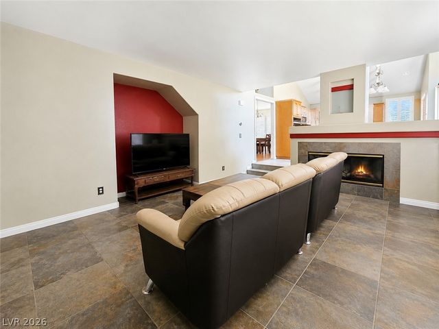 940 Cedarcliff Avenue, Las Vegas, NV 89123