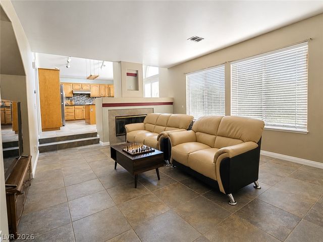 940 Cedarcliff Avenue, Las Vegas, NV 89123