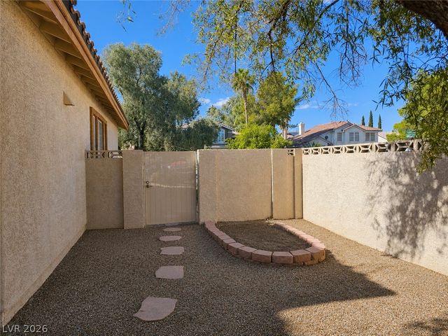 940 Cedarcliff Avenue, Las Vegas, NV 89123