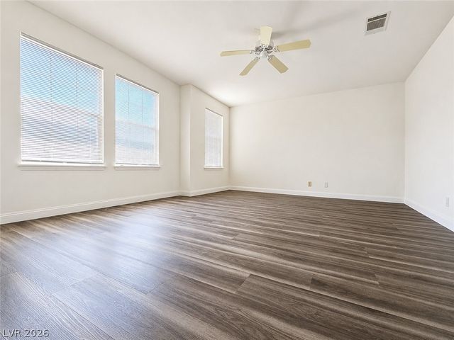 940 Cedarcliff Avenue, Las Vegas, NV 89123