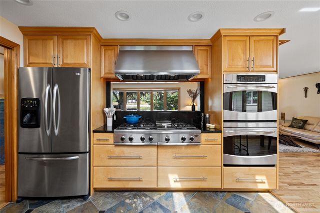 295 SE Bayview Road, Shelton, WA 98584