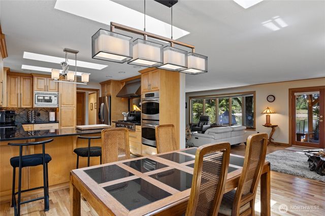 295 SE Bayview Road, Shelton, WA 98584