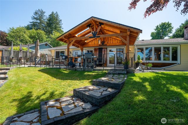 295 SE Bayview Road, Shelton, WA 98584