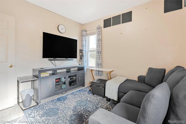 7013 Payne Avenue, Dearborn, MI 48126