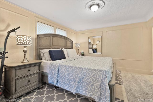 7013 Payne Avenue, Dearborn, MI 48126