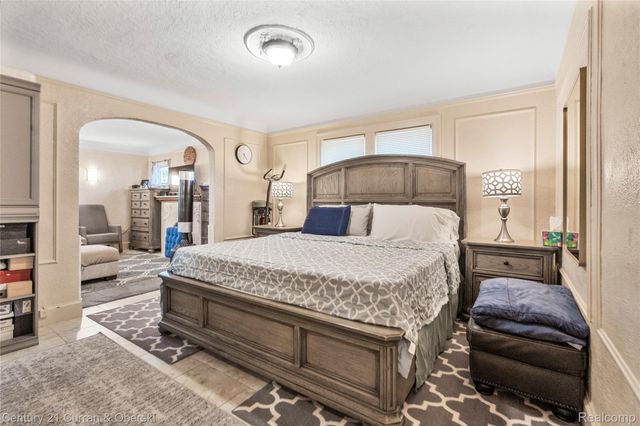7013 Payne Avenue, Dearborn, MI 48126