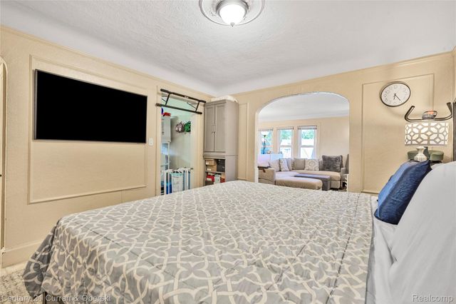 7013 Payne Avenue, Dearborn, MI 48126