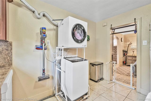 7013 Payne Avenue, Dearborn, MI 48126
