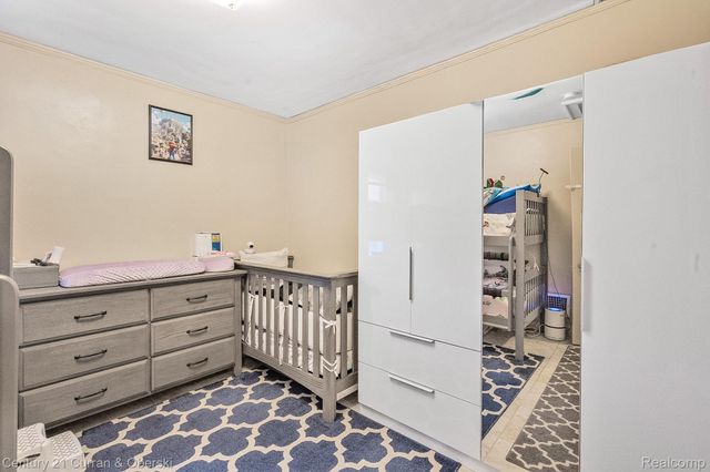 7013 Payne Avenue, Dearborn, MI 48126