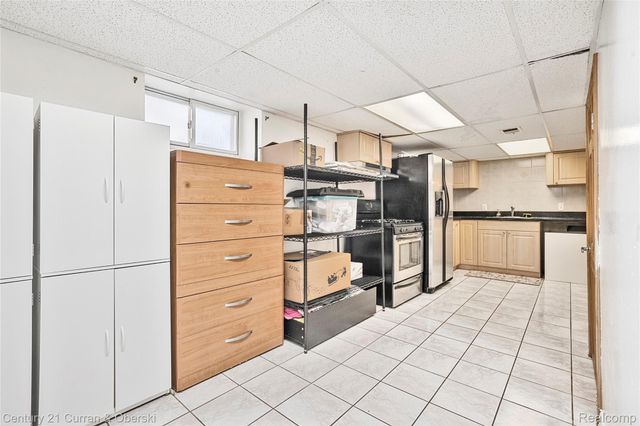 7013 Payne Avenue, Dearborn, MI 48126