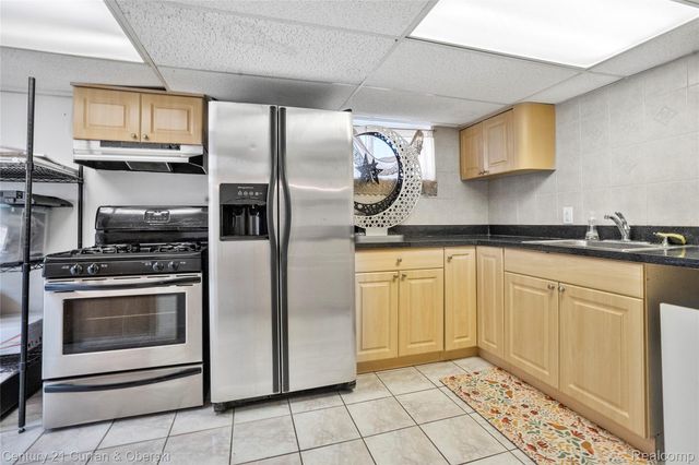 7013 Payne Avenue, Dearborn, MI 48126