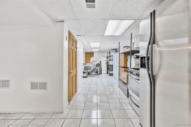 7013 Payne Avenue, Dearborn, MI 48126