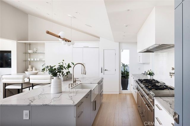 604 Allview Place, Laguna Beach, CA 92651