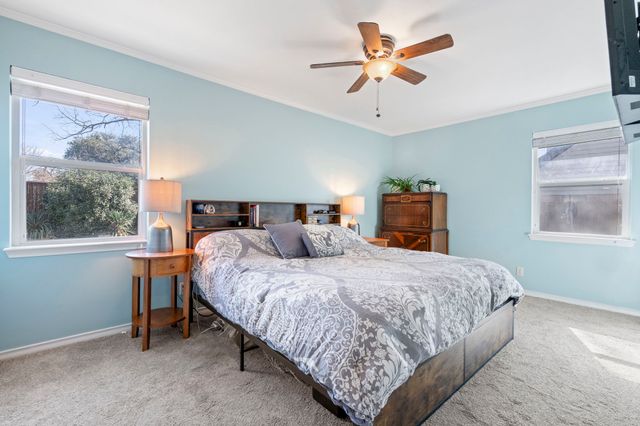 2890 Meadow Port Drive, Dallas, TX 75234