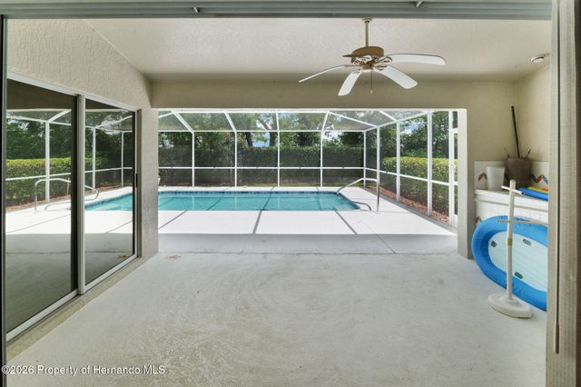 9450 Mississippi Run, Weeki Wachee, FL 34613
