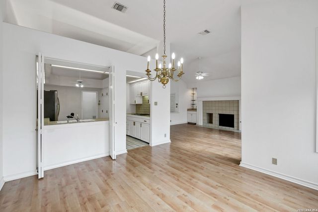 33 Villa Jardin, San Antonio, TX 78230