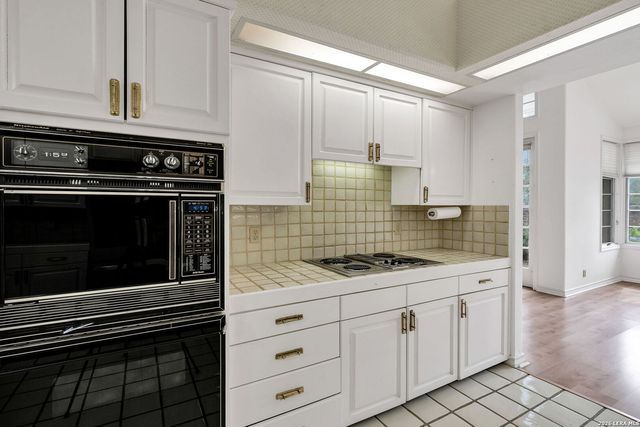 33 Villa Jardin, San Antonio, TX 78230