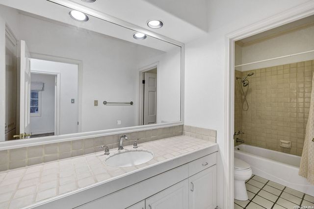 33 Villa Jardin, San Antonio, TX 78230